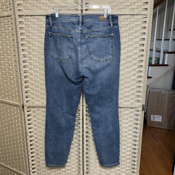 Judy Blue SLIM FIT Jeans Women’s Plus Size 14W Medium Wash Blue Stretch Denim - Picture 2 of 9
